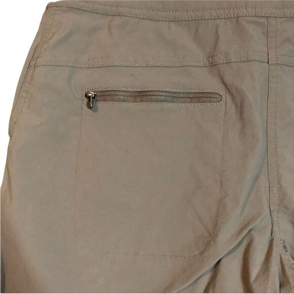 L.L.Bean‎ cargo short. Size 8 - Picture 14 of 15